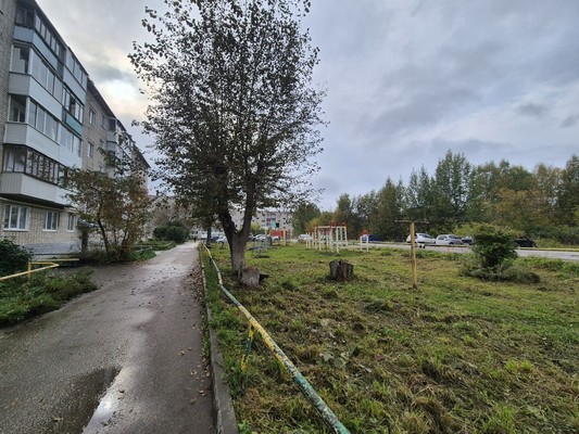 Продам двухкомнатную (2-комн.) квартиру, 50 лет Октября ул, 9, Полазна пгт