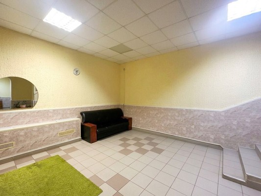 Продам трехкомнатную (3-комн.) квартиру, Изюмская ул, 46, Москва г