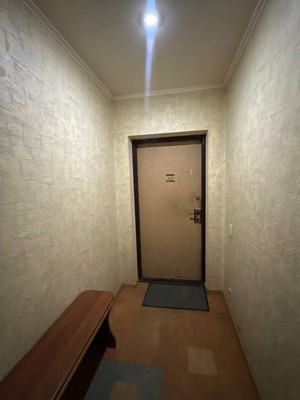 Продам трехкомнатную (3-комн.) квартиру, Изюмская ул, 46, Москва г