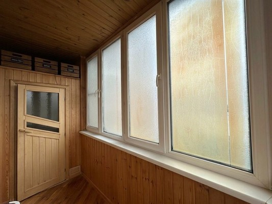 Продам трехкомнатную (3-комн.) квартиру, Изюмская ул, 46, Москва г