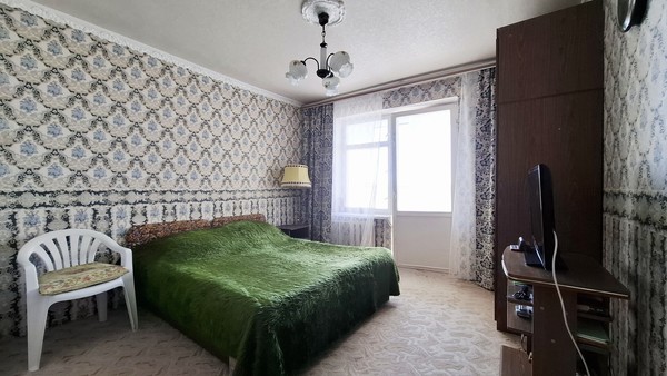 Продам трехкомнатную (3-комн.) квартиру, Фрунзенское шоссе ул, 6, Партенит пгт
