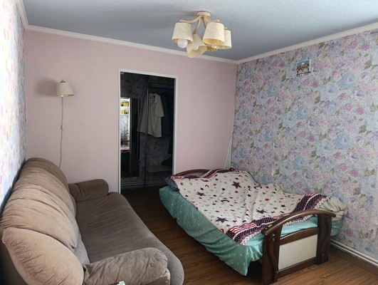 Продам трехкомнатную (3-комн.) квартиру, 12-й мкр, 6, Анапа г