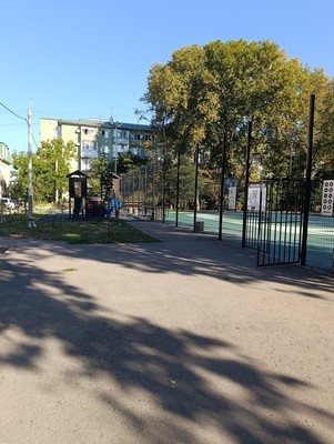 Продам трехкомнатную (3-комн.) квартиру, 12-й мкр, 6, Анапа г