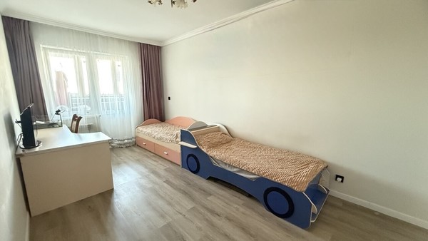 Продам трехкомнатную (3-комн.) квартиру, Объездная ул, 59а, Ханты-Мансийск г