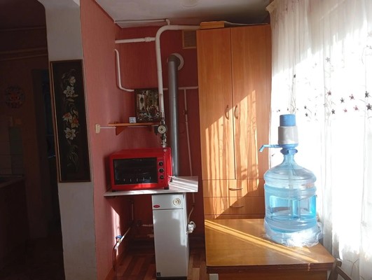 Продам трехкомнатную (3-комн.) квартиру, Бетховена ул, 48, Симферополь г