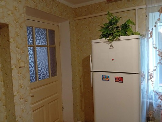 Продам трехкомнатную (3-комн.) квартиру, Бетховена ул, 48, Симферополь г