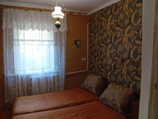Продам трехкомнатную (3-комн.) квартиру, Бетховена ул, 48, Симферополь г