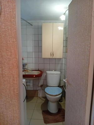 Продам трехкомнатную (3-комн.) квартиру, Бетховена ул, 48, Симферополь г