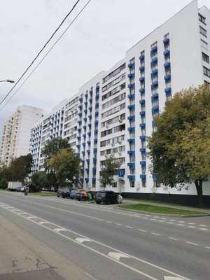 Продам двухкомнатную (2-комн.) квартиру, Луганская ул, 3к1, Москва г