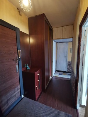 Продам двухкомнатную (2-комн.) квартиру, Луганская ул, 3к1, Москва г