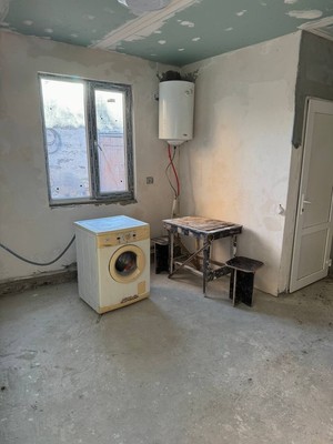 Продам двухкомнатную (2-комн.) квартиру, Гоголя ул, 102, Симферополь г