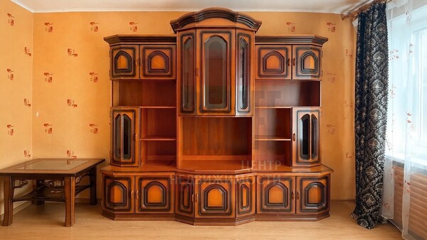 Продам двухкомнатную (2-комн.) квартиру, Горького ул, 162, Калининград г
