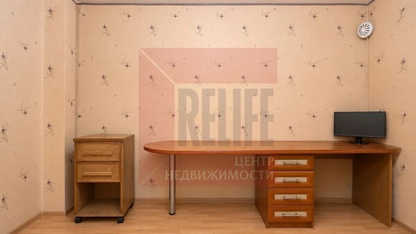 Продам двухкомнатную (2-комн.) квартиру, Горького ул, 162, Калининград г