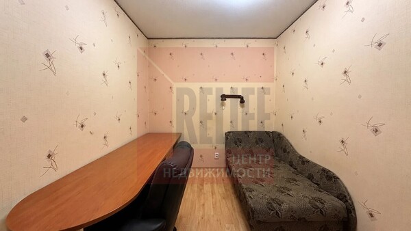 Продам двухкомнатную (2-комн.) квартиру, Горького ул, 162, Калининград г