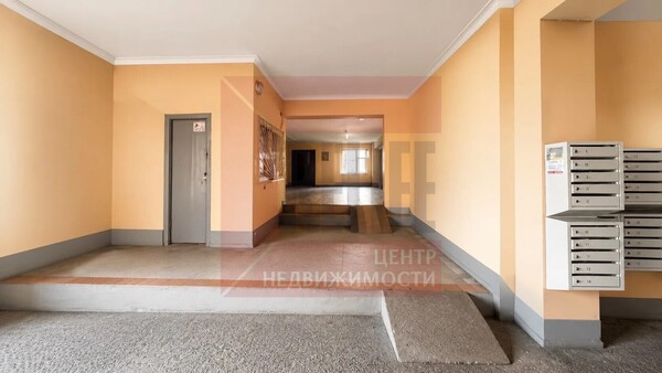 Продам двухкомнатную (2-комн.) квартиру, Горького ул, 162, Калининград г