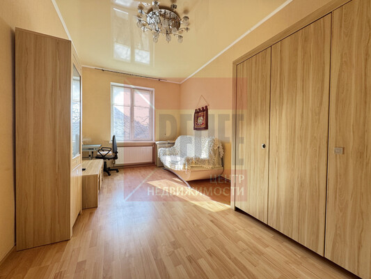 Продам двухкомнатную (2-комн.) квартиру, Советский пр-кт, 76, Калининград г