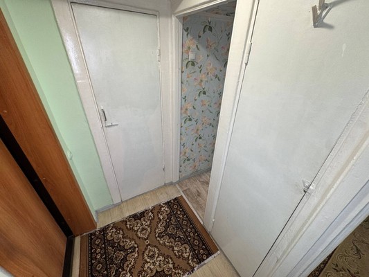 Продам однокомнатную (1-комн.) квартиру, Интернациональный пр-кт, 57к2, Комсомольск-на-Амуре г