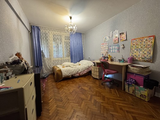 Продам трехкомнатную (3-комн.) квартиру, Чехова (Центральный р-н) ул, 5, Сочи г