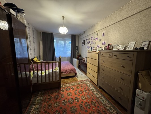 Продам трехкомнатную (3-комн.) квартиру, Чехова (Центральный р-н) ул, 5, Сочи г