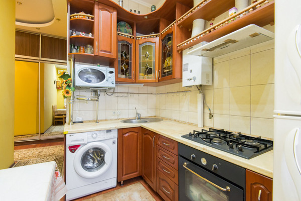 Продам двухкомнатную (2-комн.) квартиру, Советская ул, 9к2, Ростов-на-Дону г
