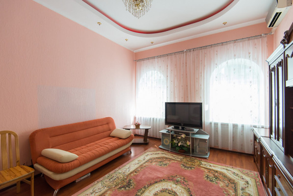 Продам двухкомнатную (2-комн.) квартиру, Советская ул, 9к2, Ростов-на-Дону г
