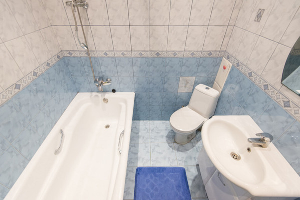 Продам двухкомнатную (2-комн.) квартиру, Советская ул, 9к2, Ростов-на-Дону г