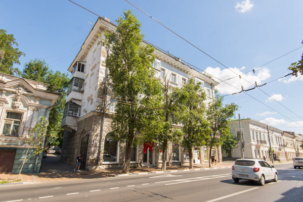 Продам двухкомнатную (2-комн.) квартиру, Советская ул, 9к2, Ростов-на-Дону г