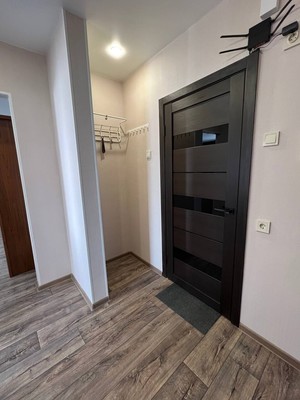 Сдам трехкомнатную (3-комн.) квартиру, Лермонтова ул, 5, Симферополь г