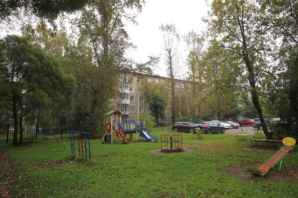 Продам двухкомнатную (2-комн.) квартиру, Архитектора Свиязева ул, 10, Пермь г