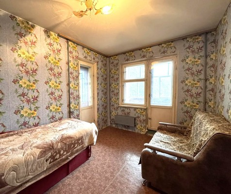 Продам трехкомнатную (3-комн.) квартиру, Победы пр-кт, 38, Казань г