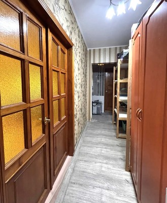 Продам трехкомнатную (3-комн.) квартиру, Победы пр-кт, 38, Казань г