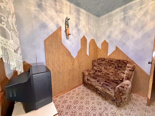 Продам трехкомнатную (3-комн.) квартиру, Бела Куна ул, 5, Симферополь г