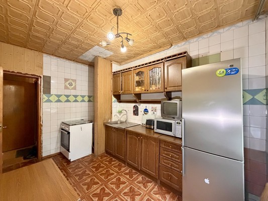 Продам трехкомнатную (3-комн.) квартиру, Бела Куна ул, 5, Симферополь г