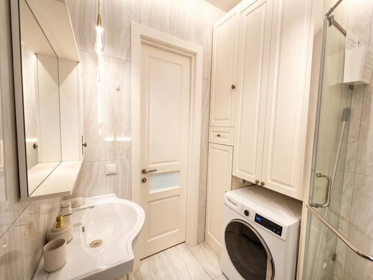 Продам двухкомнатную (2-комн.) квартиру, Крымская ул, 22к21, Геленджик г