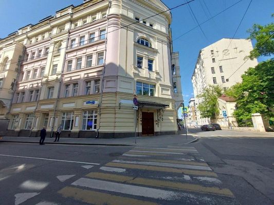 Сдам офисное помещение 638,9 м2, Милютинский пер, 13 1, Москва г