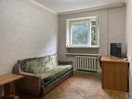 Продам трехкомнатную (3-комн.) квартиру, Русское поле тер, 3, Гришенки д