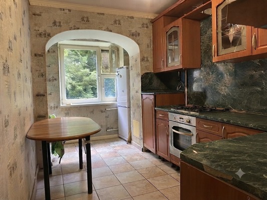 Продам трехкомнатную (3-комн.) квартиру, Русское поле тер, 3, Гришенки д