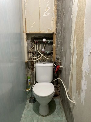 Продам трехкомнатную (3-комн.) квартиру, Русское поле тер, 3, Гришенки д
