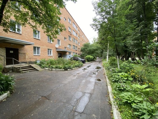 Продам трехкомнатную (3-комн.) квартиру, Русское поле тер, 3, Гришенки д