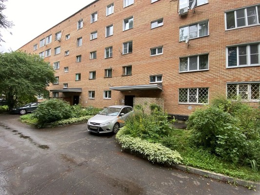 Продам трехкомнатную (3-комн.) квартиру, Русское поле тер, 3, Гришенки д