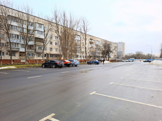 Продам трехкомнатную (3-комн.) квартиру, Авиагородок мкр, 40, Батайск г