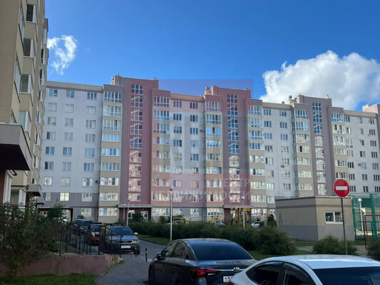 Продам двухкомнатную (2-комн.) квартиру, Кипарисовая ул, 1, Калининград г