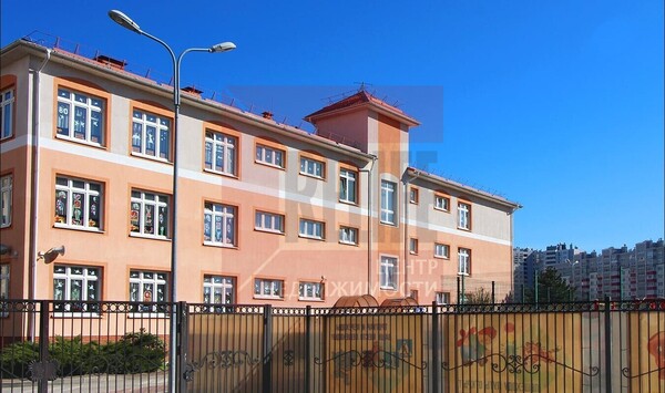 Продам двухкомнатную (2-комн.) квартиру, Кипарисовая ул, 1, Калининград г