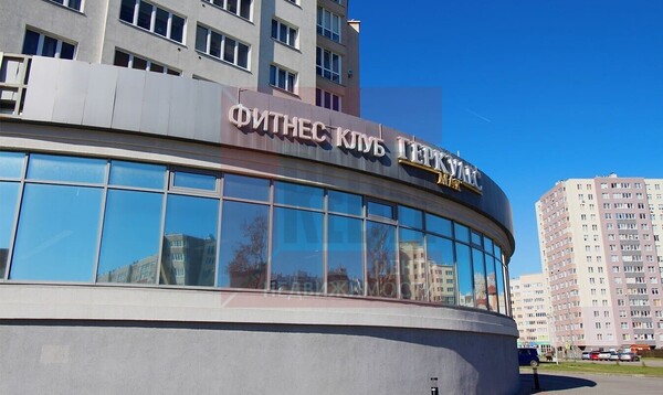 Продам двухкомнатную (2-комн.) квартиру, Кипарисовая ул, 1, Калининград г