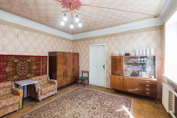 Продам трехкомнатную (3-комн.) квартиру, Чехова пр-кт, 42-44/127, Ростов-на-Дону г
