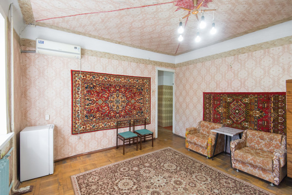 Продам трехкомнатную (3-комн.) квартиру, Чехова пр-кт, 42-44/127, Ростов-на-Дону г