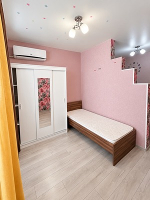 Продам однокомнатную (1-комн.) квартиру, им. Сергея Есенина ул, 110к1, Краснодар г