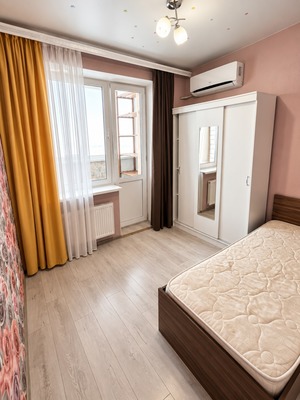 Продам однокомнатную (1-комн.) квартиру, им. Сергея Есенина ул, 110к1, Краснодар г