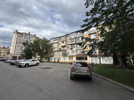 Продам однокомнатную (1-комн.) квартиру, Пушкина ул, 27, Нальчик г