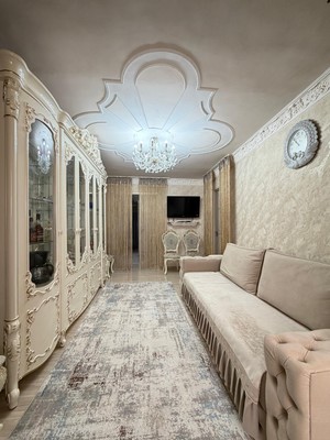Продам трехкомнатную (3-комн.) квартиру, Героя России Кярова А.С. ул, 1, Чегем г